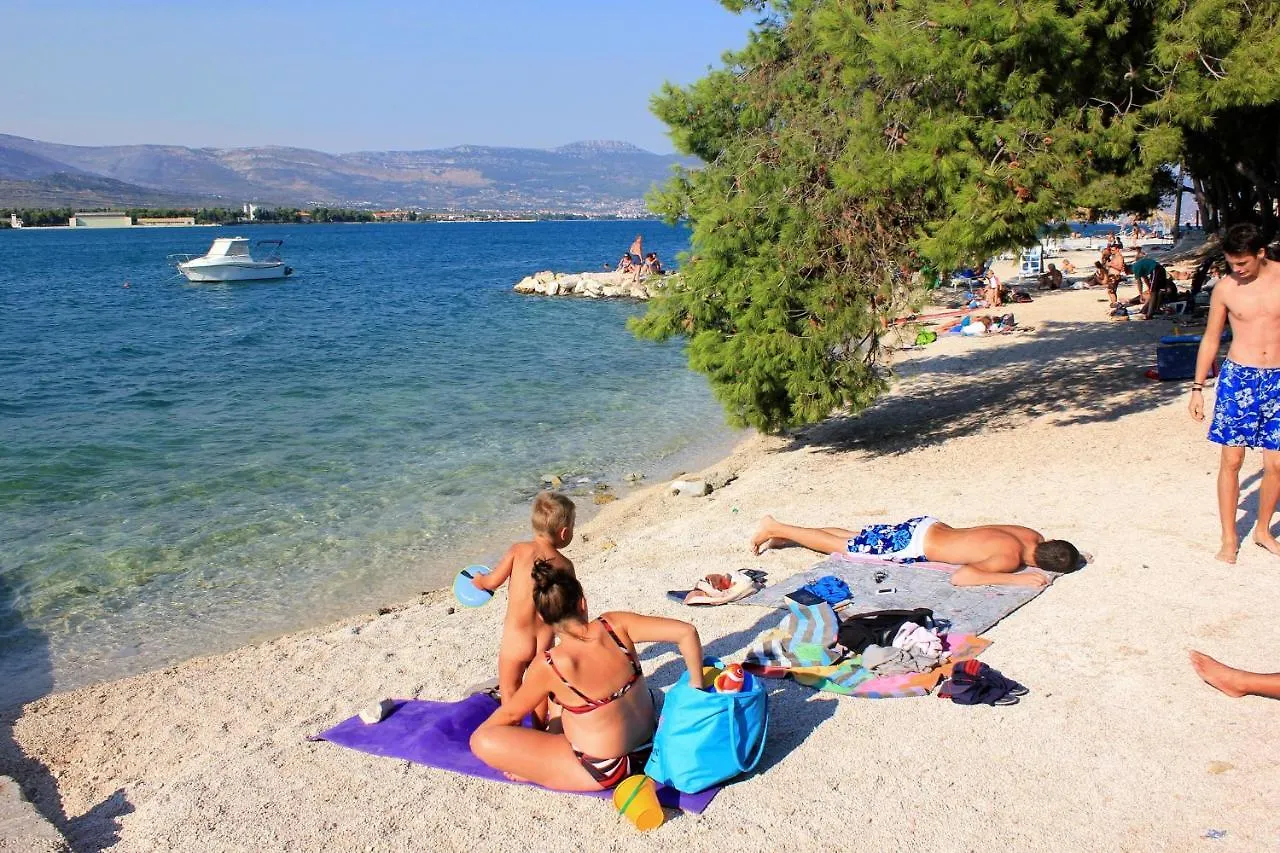 Apartments By The Sea Arbanija, Ciovo - 11514 Trogir 0*,