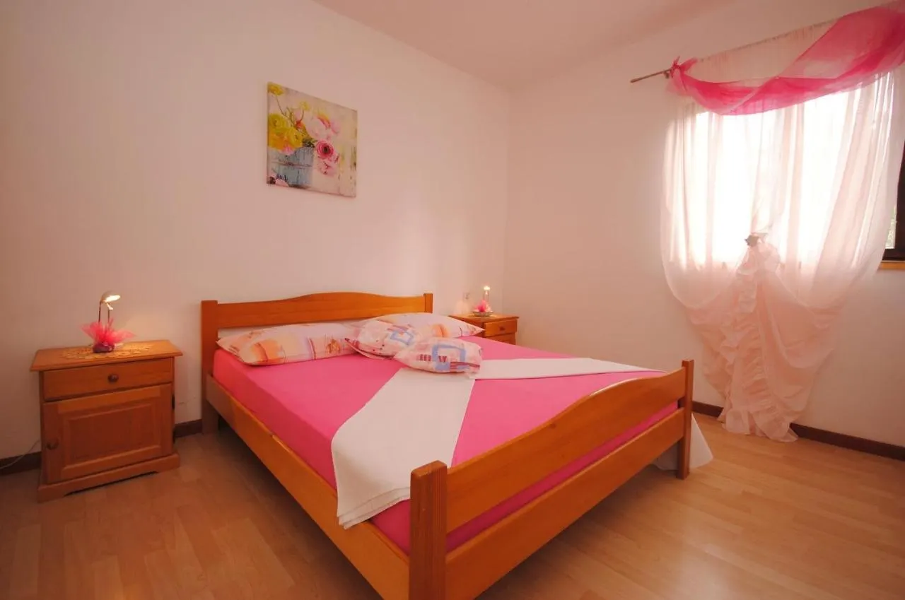 Apartments By The Sea Arbanija, Ciovo - 11514