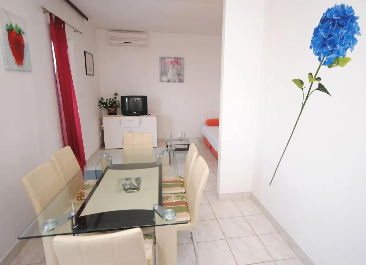 Apartments By The Sea Arbanija, Ciovo - 11514 Trogir